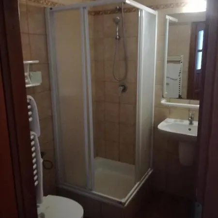 Pan Dom Pracy Tworczej W Wierzbie Vakantiepark Wierzba