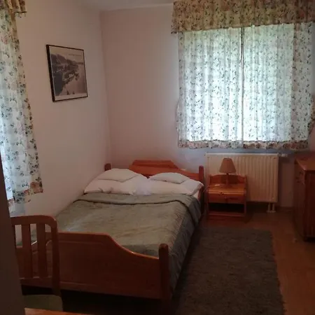 Pan Dom Pracy Tworczej W Wierzbie Vakantiepark Wierzba