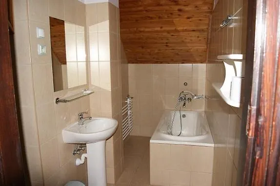 Pan Dom Pracy Tworczej W Wierzbie Prázdninový areál