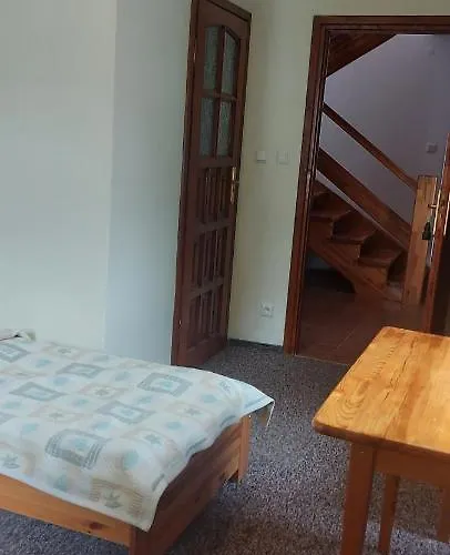 Pan Dom Pracy Tworczej W Wierzbie Prázdninový areál *