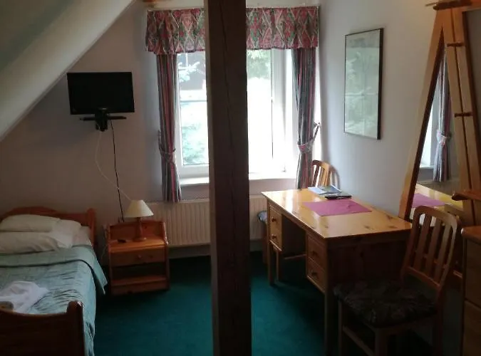 Pan Dom Pracy Tworczej W Wierzbie